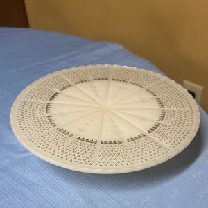 Anchor Hocking Gold Fleur De Lis Milk Glass Cake Stand Pie Pedestal 10.25”